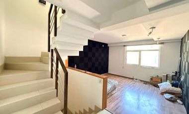 Casa en Narvarte Poniente con 4 recámaras, 4 baños y 2 Estacionamientos