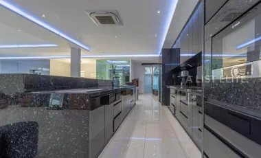 Ultra Luxury Villa with Private Pool and Entertainment Room in Exclusive Pattaya Estate