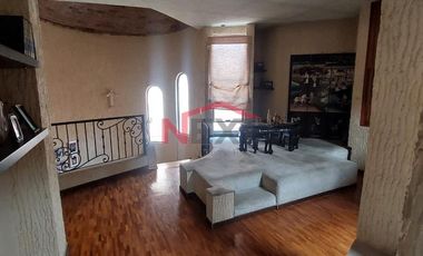 CASA EN ESQUINA EN VENTA COL. CUMBRES