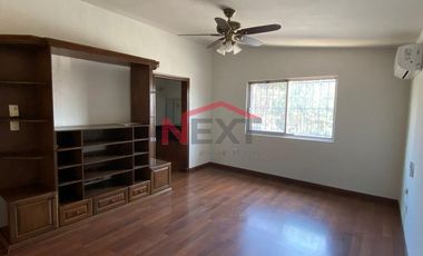 Venta República Oriente Casa con Terreno de 1,148m2