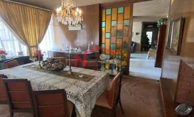 VENTA DE CASA EN ESQUINA DE UNA PLANTA EN REPÚBLICA ORIENTE