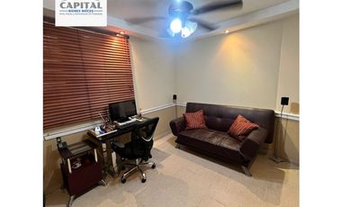 CASA EN URB. PASEO DEL VALLE - VILLA LUCRE