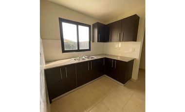 SE ALQUILA CASA DE 300M EN COSTA VERDE PH SUNSET HILL SEMI AMOBLADA