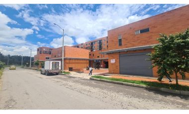 LOCAL EN ARRIENDO TOSCANA -MADRID