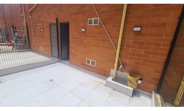 LOCAL EN ARRIENDO TOSCANA -MADRID