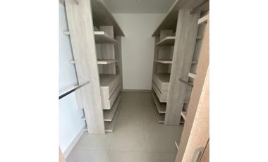 Linda Casa en Venta – Conjunto Cerrado, Cerritos, Pereira