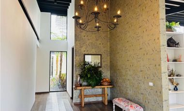 Casa campestre para la venta en unidad cerrada via San Antonio la ceja