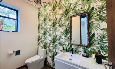 Casa campestre para la venta en unidad cerrada via San Antonio la ceja