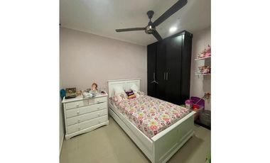 SE ARRIENDA AMPLIA CASA EN BARRIO LA CASTELLANA DE MONTERA