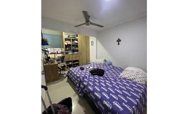 SE ARRIENDA AMPLIA CASA EN BARRIO LA CASTELLANA DE MONTERA