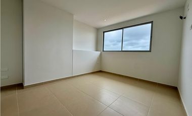 APARTAMENTO NUEVO EN ALTOS DE LOS ROSALES CON VISTA A VEGETACION