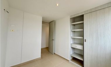 APARTAMENTO NUEVO EN ALTOS DE LOS ROSALES CON VISTA A VEGETACION