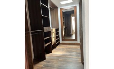 CASA EN UNIDAD CERRADA EN EL RETIRO