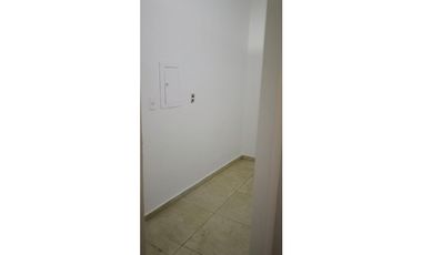 SE ARRIENDA HERMOSO LOCAL  EN EL EDIFICIO TULIPANES.