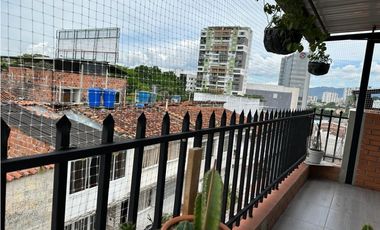 SE VENDE  HERMOSO CASA EN LAGOS 1 FLORIDABLANCA