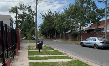 Casa en alquiler en Adrogué