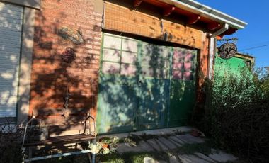 Casa en venta c/ cochera en Saldungaray