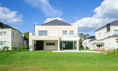 ALQUILER EN CANNING SAINT THOMAS ESTE OESTE