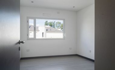 ALQUILER EN CANNING SAINT THOMAS ESTE OESTE