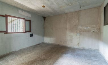 VENTA CASA 7 amb c/ cochera y terraza