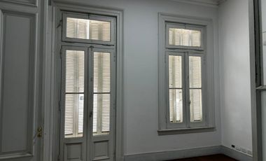 Oficina en alquiler microcentro