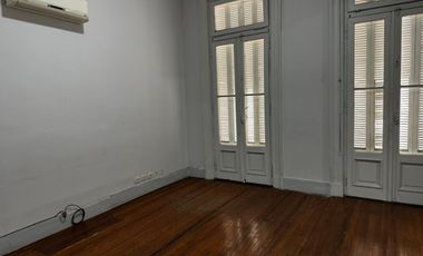 Oficina en alquiler microcentro
