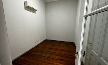 Oficina en alquiler microcentro