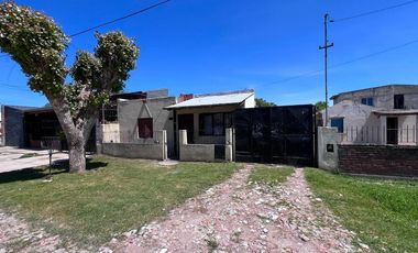 VENTA DE CASA 3 AMBIENTES BARRIO DON EMILIO