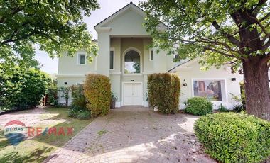 CASA EN VENTA LA LOMADA DE PILAR