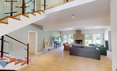 CASA EN VENTA LA LOMADA DE PILAR