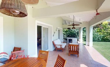 CASA EN VENTA LA LOMADA DE PILAR