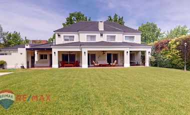 CASA EN VENTA LA LOMADA DE PILAR