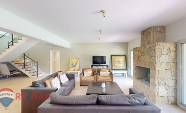 CASA EN VENTA LA LOMADA DE PILAR