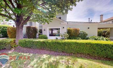 CASA EN VENTA LA LOMADA DE PILAR