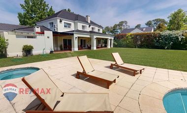 CASA EN VENTA LA LOMADA DE PILAR