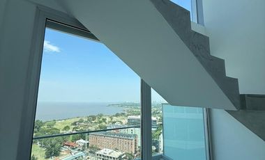 VENTA TRIPLEX 5AMB LIBERTADOR A ESTRENAR INFINITY