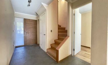 Casa en arriendo en PEÑALOLÉN