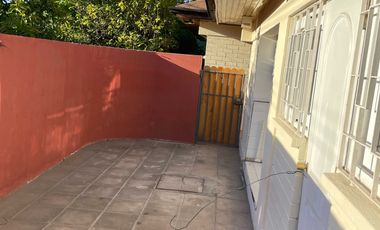 Casa en arriendo en LA REINA