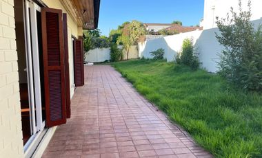 Casa en arriendo en LA REINA