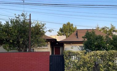 Casa en arriendo en LA REINA