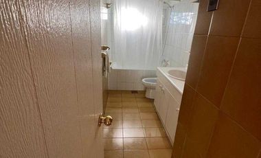 Casa en arriendo en LA REINA