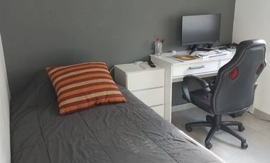 Casa en Venta 4 ambientes Ezpeleta con Jardin