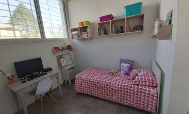 ALQUILER TEMPORARIO 2 1/2 AMBIENTES/PATIO- OLIVOS