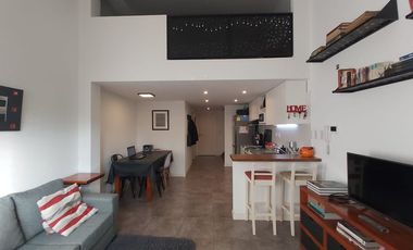 ALQUILER TEMPORARIO 2 1/2 AMBIENTES/PATIO- OLIVOS