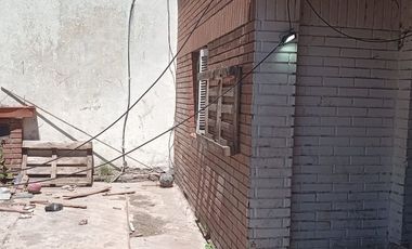 VENTA PH 3 AMBIENTES AL FRENTE A RECICLAR!