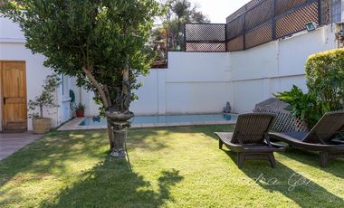 Casa en Venta en Bustos 2578