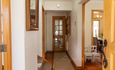 Casa en Venta en Bustos 2578
