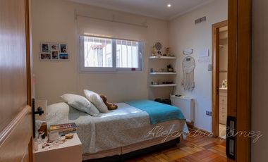 Casa en Venta en Bustos 2578