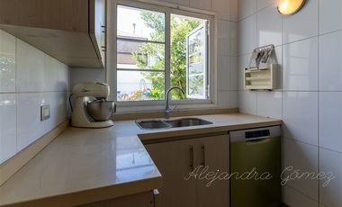 Casa en Venta en Bustos 2578
