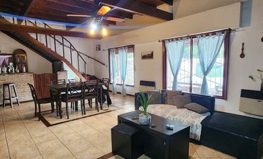 VENTA CASA 4 AMBIENTES MERLO